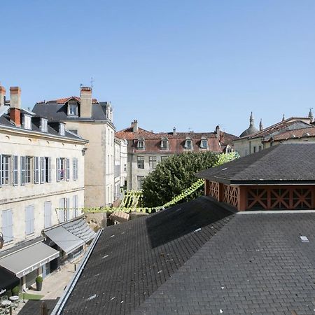 Logis Des Halles Du Coderc Apartamento Périgueux Exterior foto