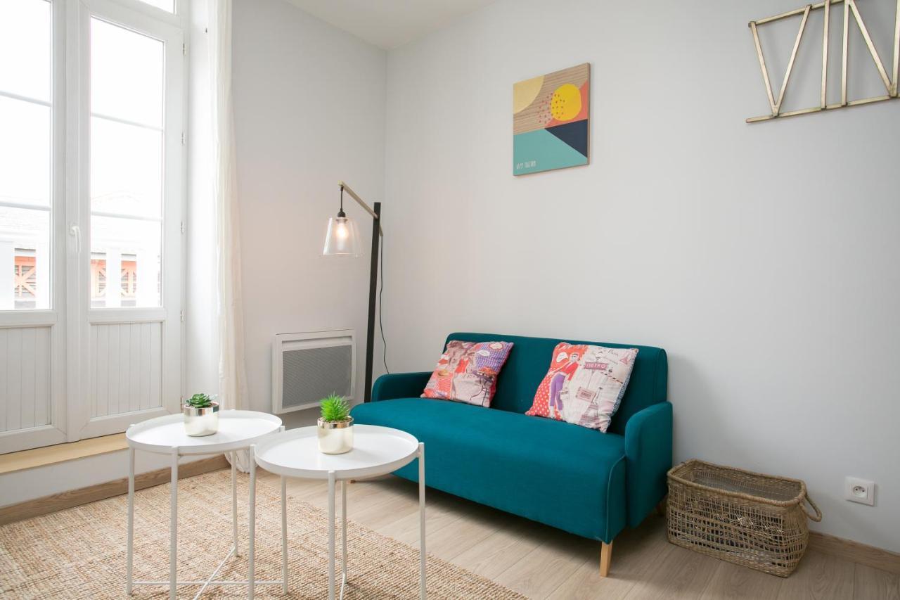 Logis Des Halles Du Coderc Apartamento Périgueux Quarto foto