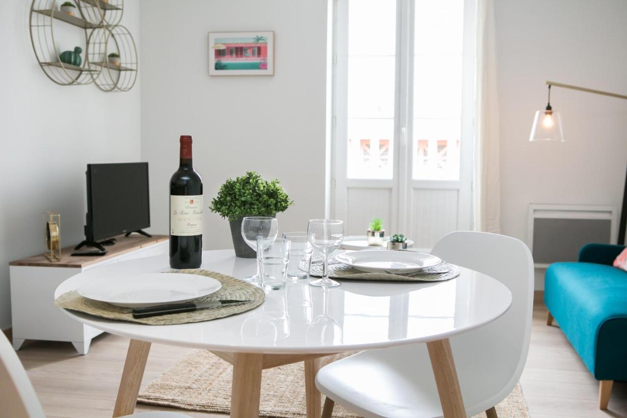Logis Des Halles Du Coderc Apartamento Périgueux Quarto foto
